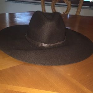 Brown wide brim hat NWT